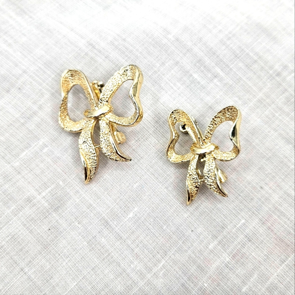 Gerrys Vintage Gold Tone Textured Bow Brooch Pin Set 2 Piece Retro‎ Ribbon Pins